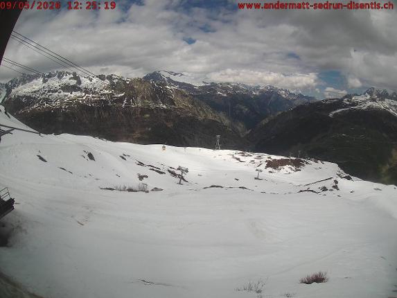 Webcam SkiArena - Andermatt Sedrun: Mittelstation Gurschen, Andermatt