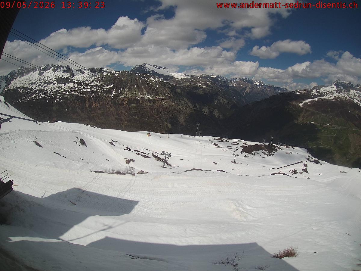 Webcam SkiArena - Andermatt Sedrun: Mittelstation Gurschen, Andermatt