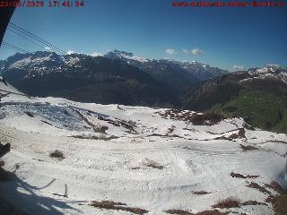 SkiArena - Andermatt Sedrun: Mittelstation Gurschen, Andermatt (skiarena.ch)