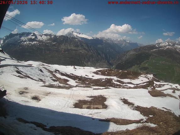 Webcam SkiArena - Andermatt Sedrun: Mittelstation Gurschen, Andermatt