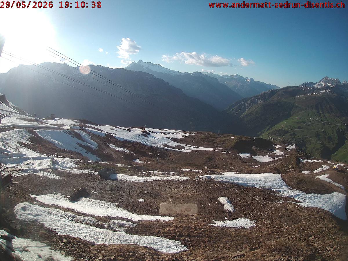Webcam SkiArena - Andermatt Sedrun: Mittelstation Gurschen, Andermatt