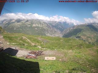 SkiArena - Andermatt Sedrun: Mittelstation Gurschen, Andermatt (skiarena.ch)