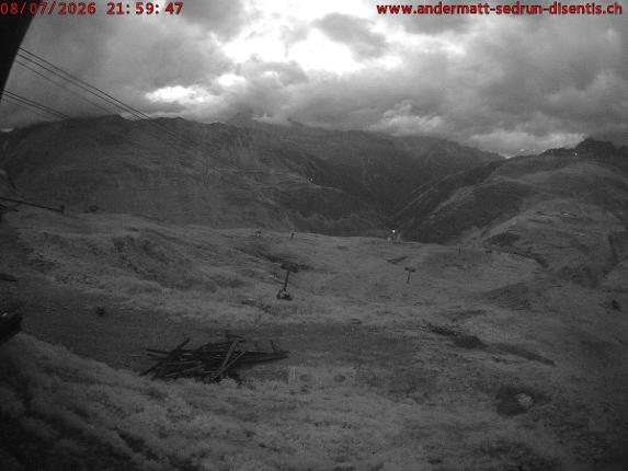 Webcam SkiArena - Andermatt Sedrun: Mittelstation Gurschen, Andermatt