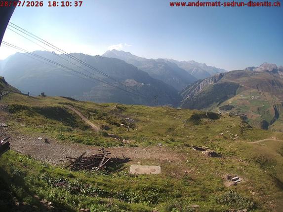 Webcam SkiArena - Andermatt Sedrun: Mittelstation Gurschen, Andermatt