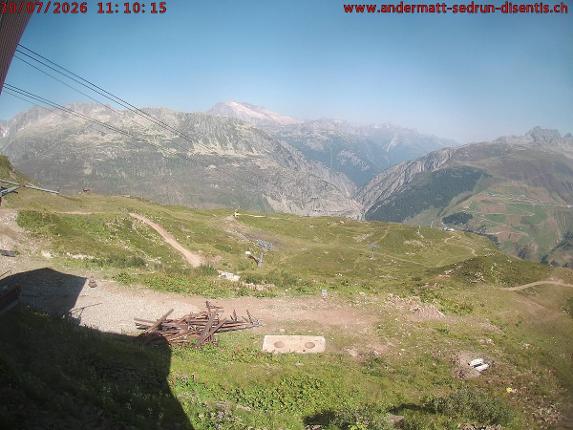 Webcam SkiArena - Andermatt Sedrun: Mittelstation Gurschen, Andermatt