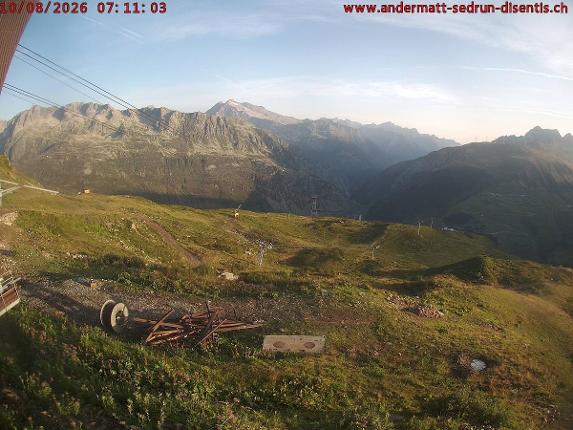 Webcam SkiArena - Andermatt Sedrun: Mittelstation Gurschen, Andermatt