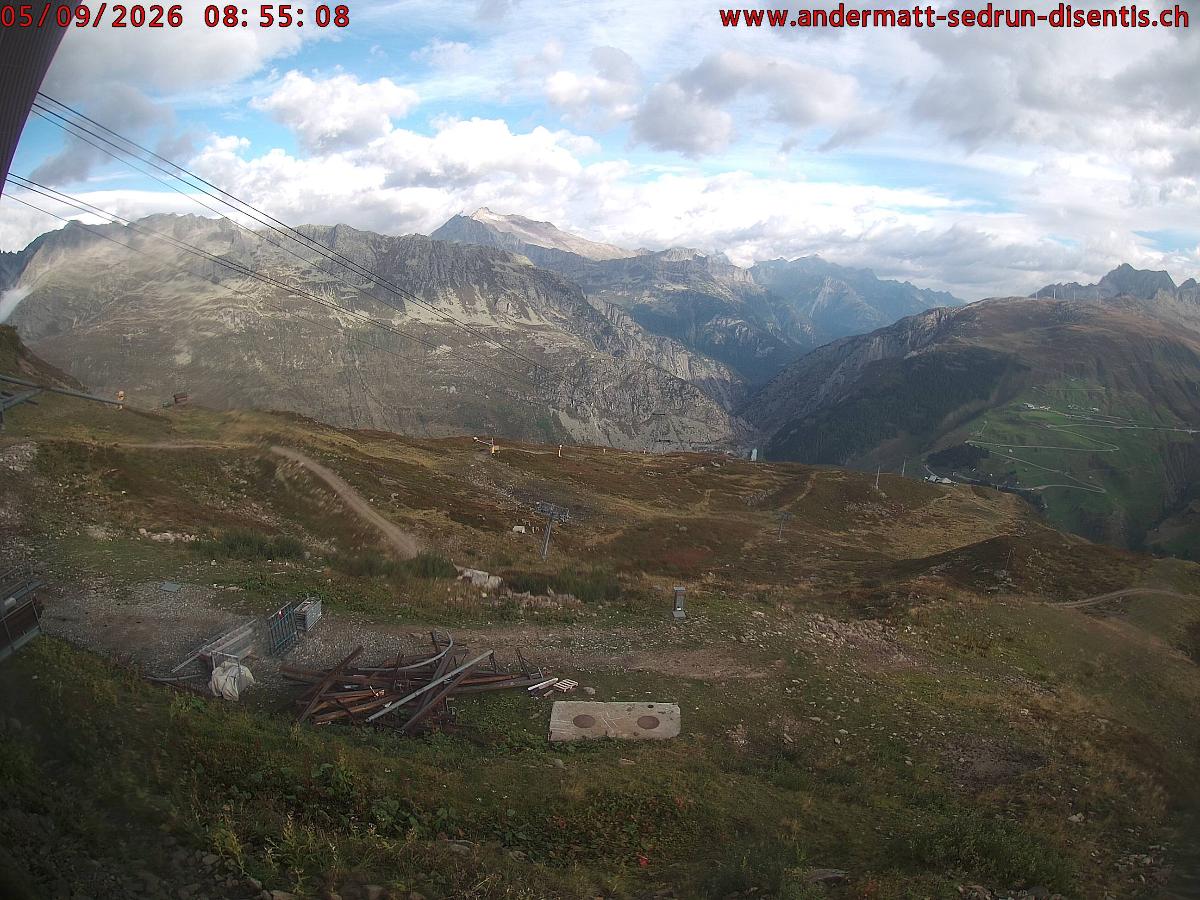 Webcam SkiArena - Andermatt Sedrun: Mittelstation Gurschen, Andermatt