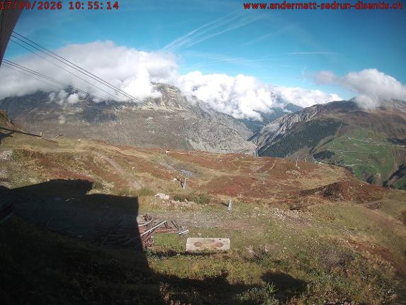 Webcam SkiArena - Andermatt Sedrun: Mittelstation Gurschen, Andermatt