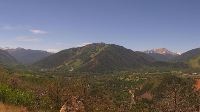 Webcam Snowmass: Power of four