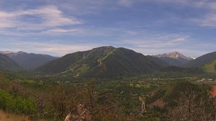 Snowmass: Power of four (aspensnowmass.com)