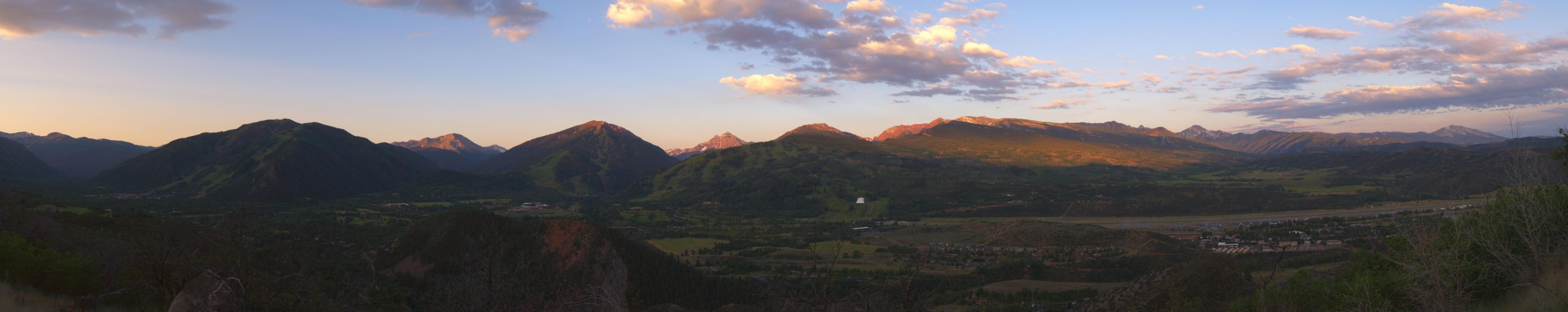 Webcam Snowmass: Power of four