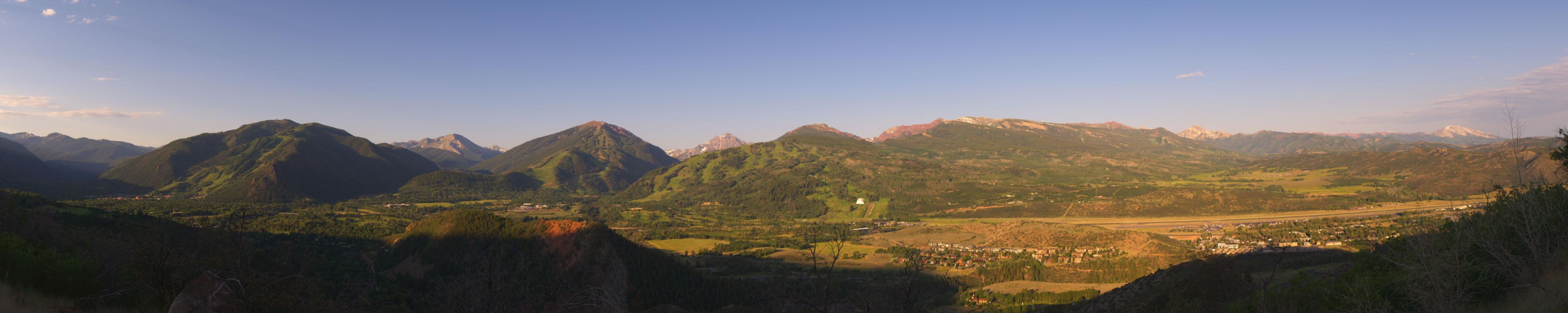 Webcam Snowmass: Power of four