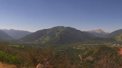 Snowmass: Power of four (aspensnowmass.com)