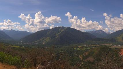 Snowmass: Power of four (aspensnowmass.com)