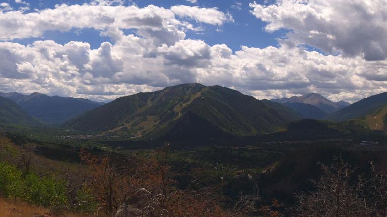 Webcam Snowmass: Power of four