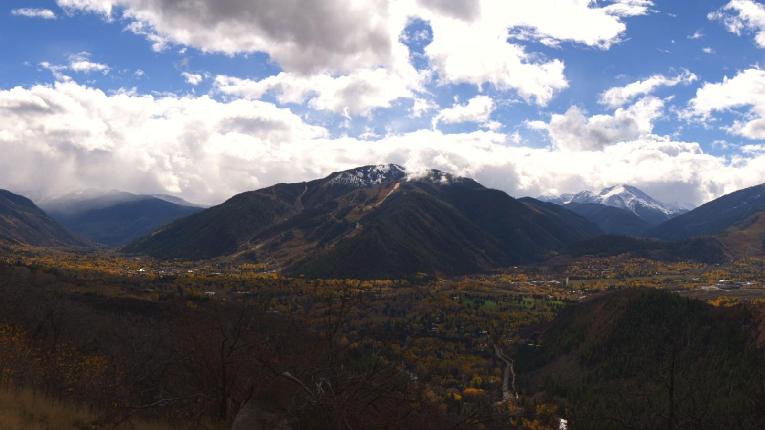 Webcam Snowmass: Power of four