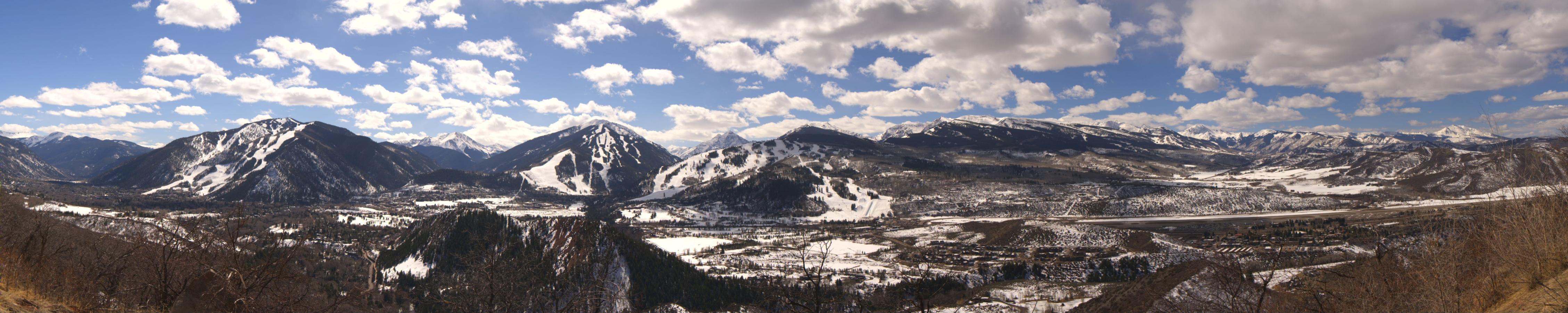 Webcam Snowmass: Power of four