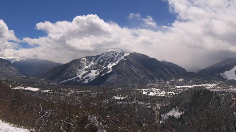 Webcam Snowmass: Power of four
