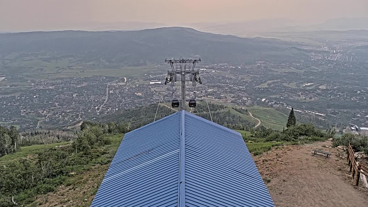 Webcam Steamboat: Thunderhead Lodge Roof