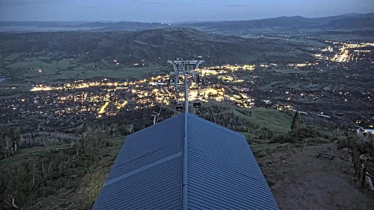 Webcam Steamboat: Thunderhead Lodge Roof