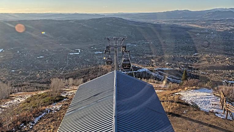 Webcam Steamboat: Thunderhead Lodge Roof