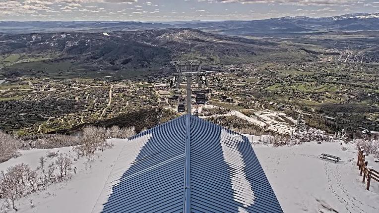 Webcam Steamboat: Thunderhead Lodge Roof