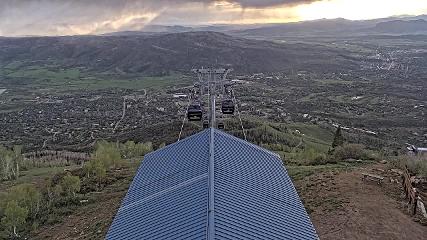 Steamboat: Thunderhead Lodge Roof (steamboat.com)