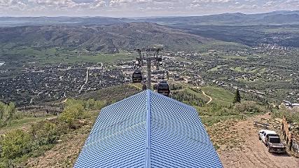 Steamboat: Thunderhead Lodge Roof (steamboat.com)