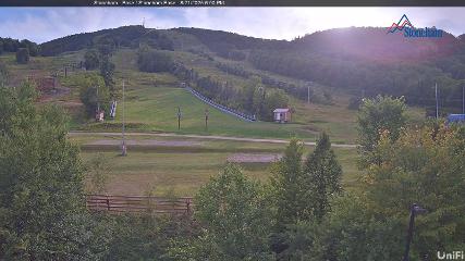 Stoneham: Base Montagne (ski-stoneham.com)
