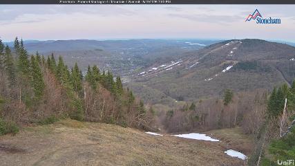 Stoneham: Sommet des 40 (ski-stoneham.com)