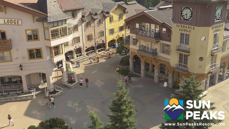 Webcam Sun Peaks: Village Clock Tower