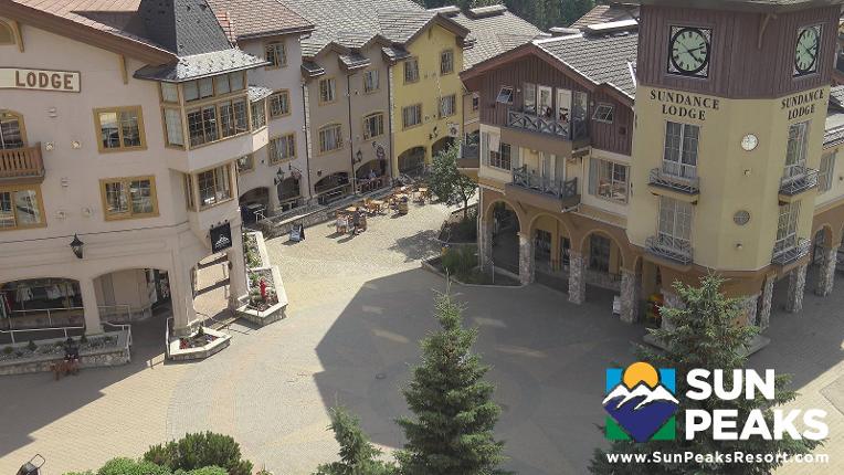 Webcam Sun Peaks: Village Clock Tower