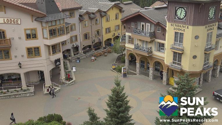 Webcam Sun Peaks: Village Clock Tower