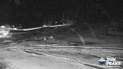 Sun Peaks: Village Day Lodge Slopeside (sunpeaksresort.com)