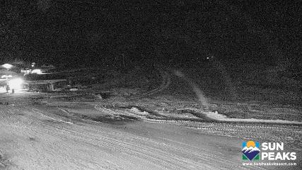 Sun Peaks: Village Day Lodge Slopeside (sunpeaksresort.com)