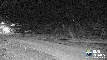 Sun Peaks: Village Day Lodge Slopeside (sunpeaksresort.com)