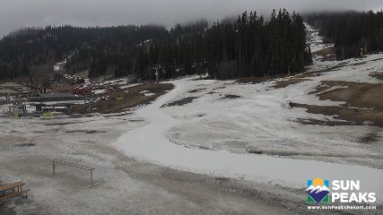 Sun Peaks: Village Day Lodge Slopeside (sunpeaksresort.com)