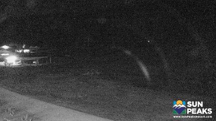 Sun Peaks: Village Day Lodge Slopeside (sunpeaksresort.com)