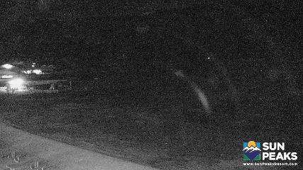 Sun Peaks: Village Day Lodge Slopeside (sunpeaksresort.com)