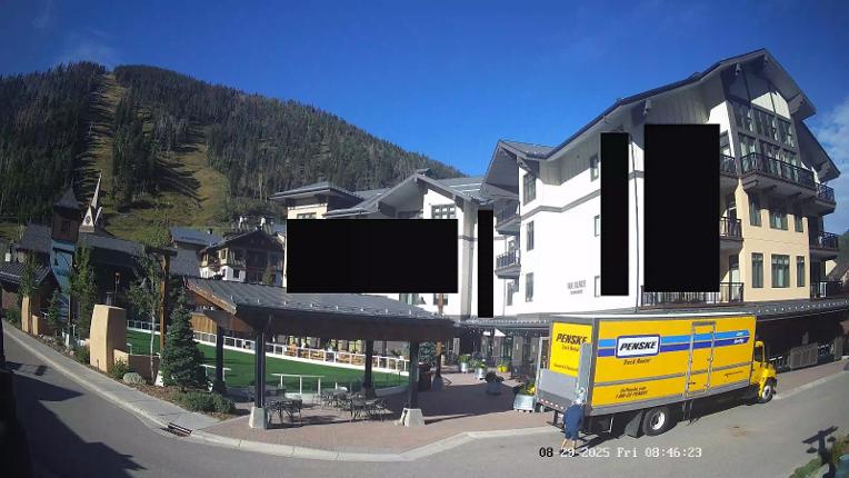 Webcam Taos: The blake residence