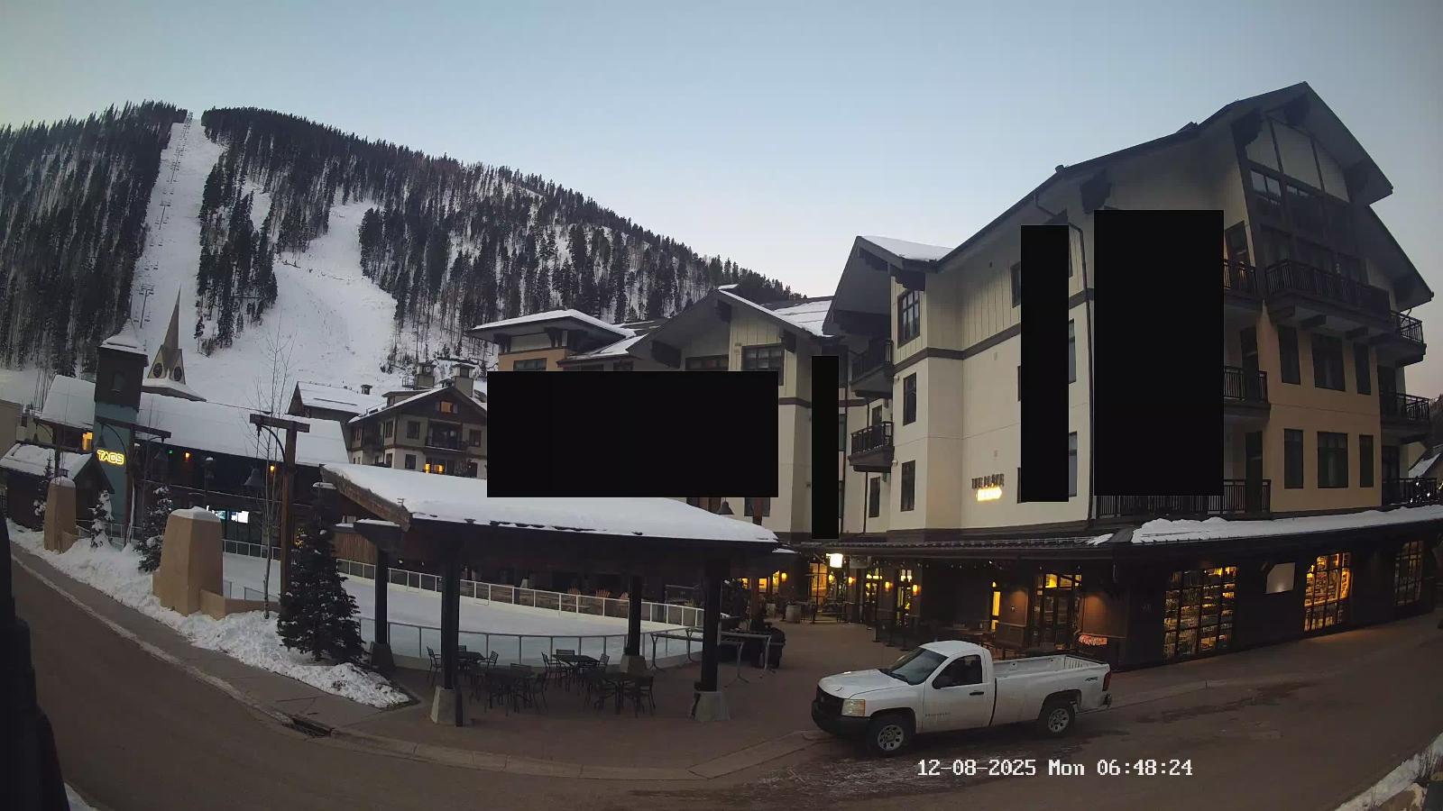 Webcam Taos: The blake residence