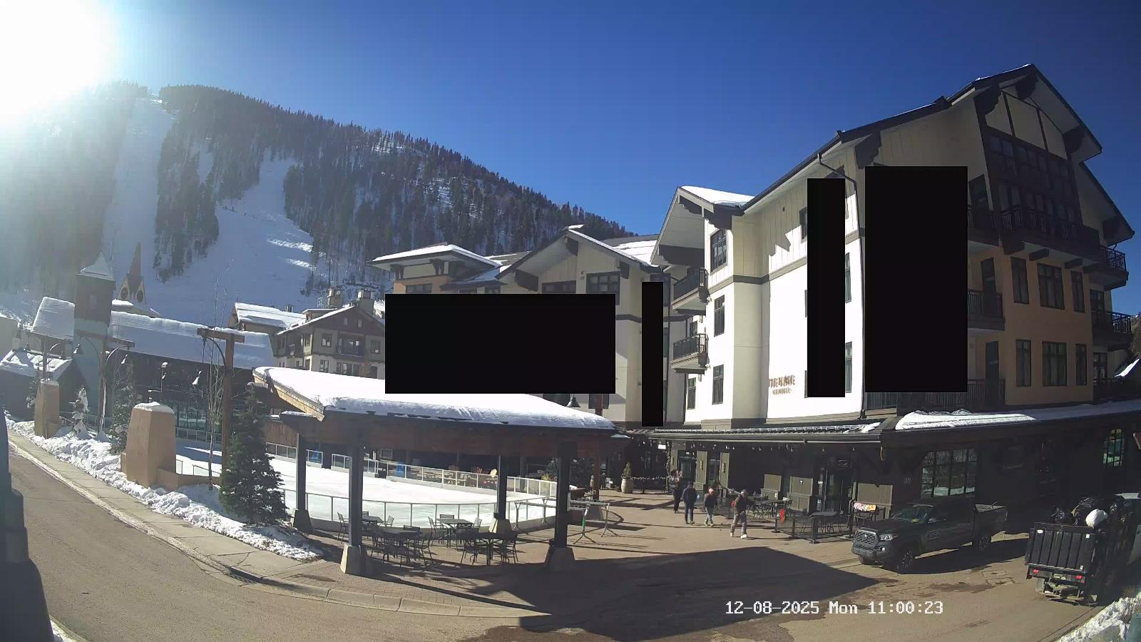 Webcam Taos: The blake residence