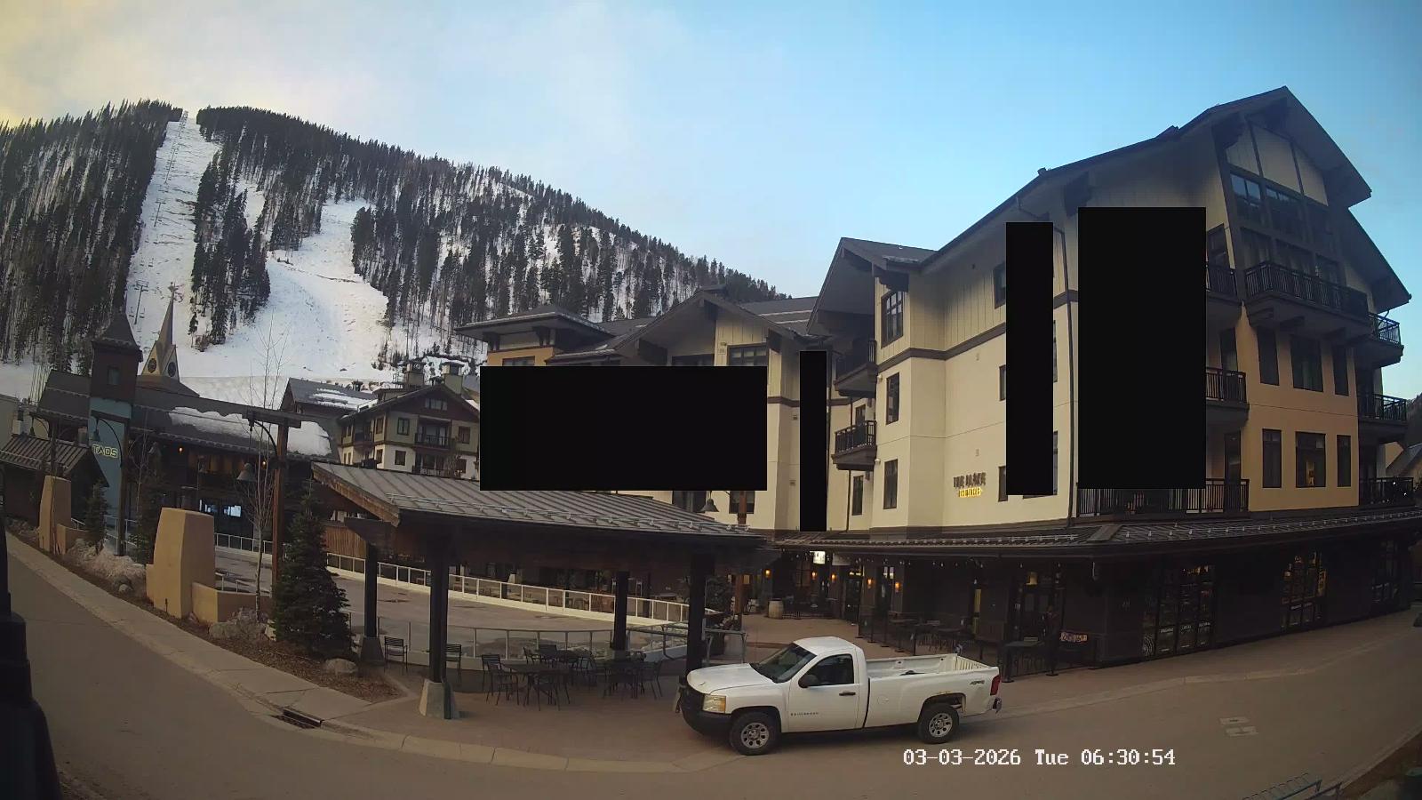 Webcam Taos: The blake residence