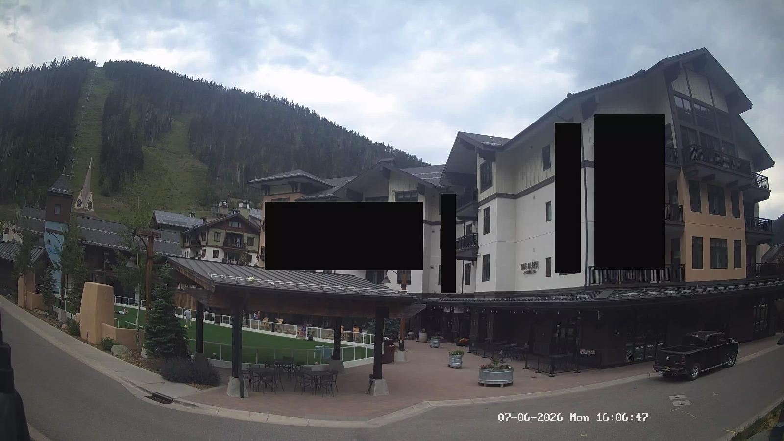 Webcam Taos: The blake residence