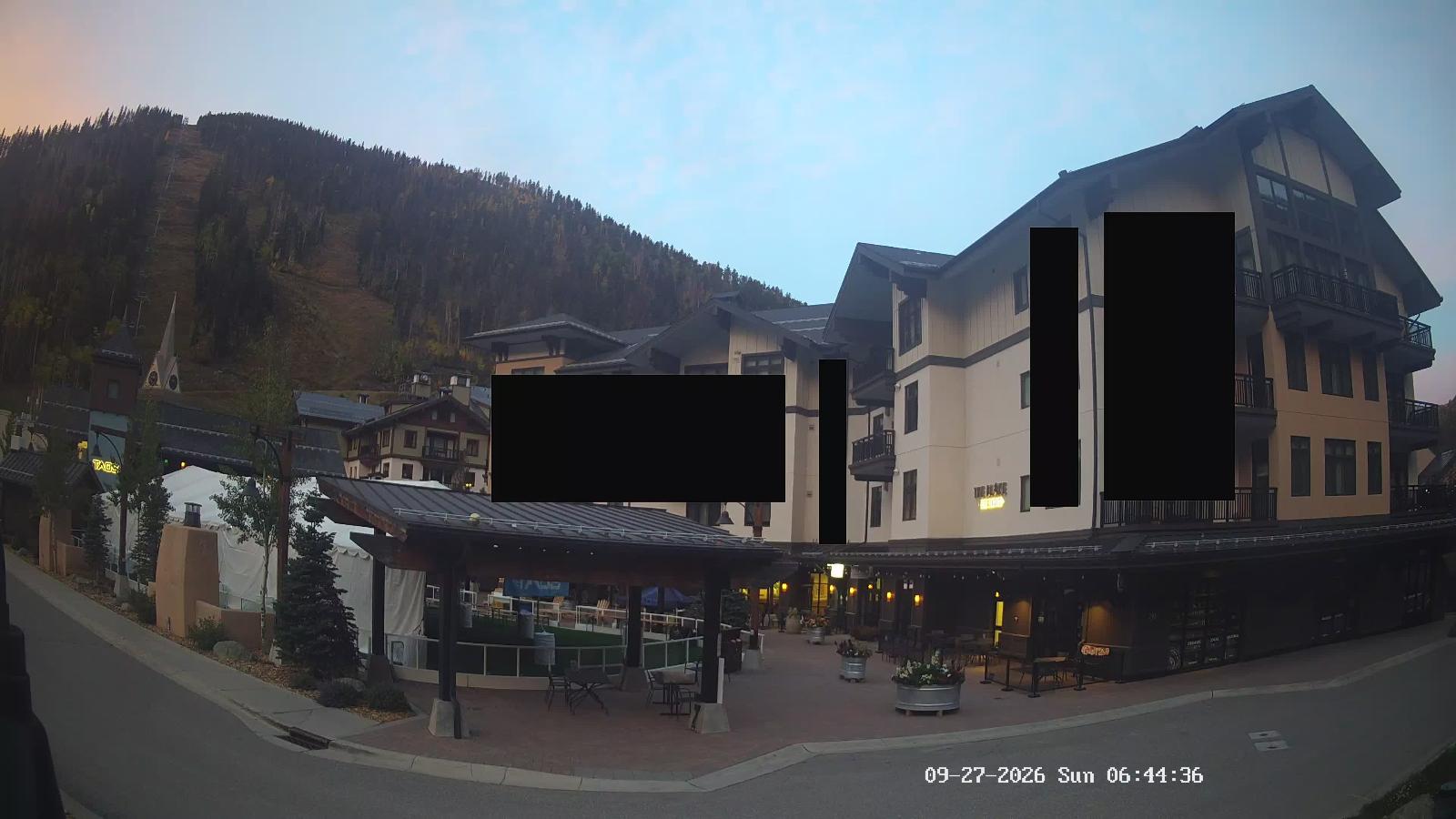 Webcam Taos: The blake residence