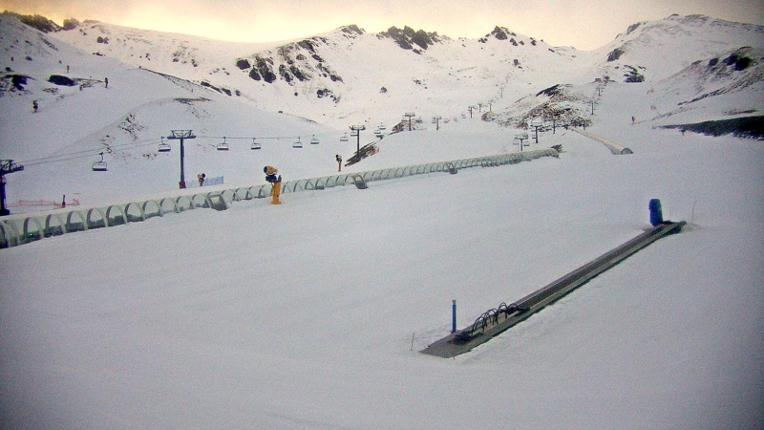 Webcam The Remarkables: Base learners