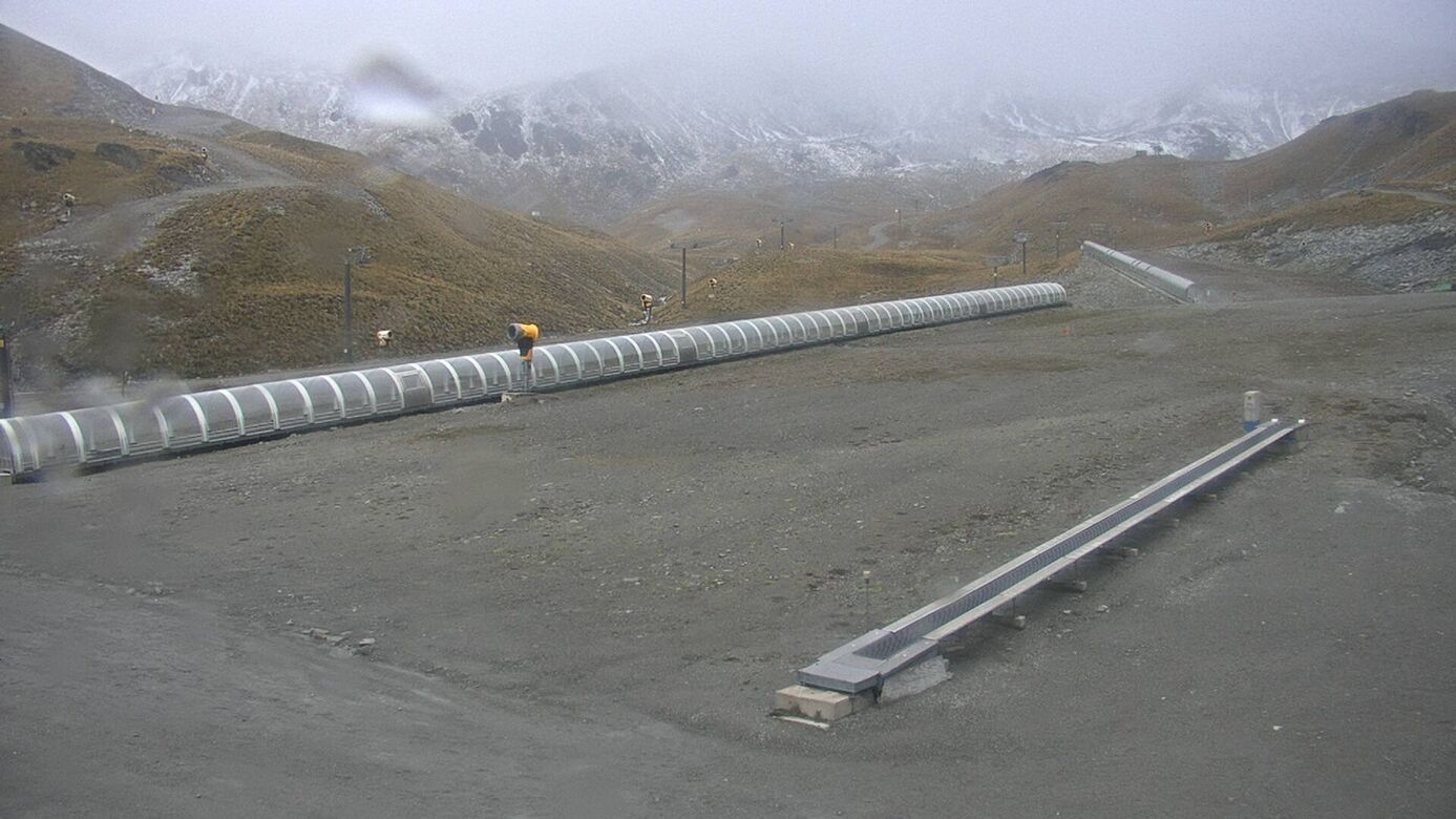 Webcam The Remarkables: Base learners