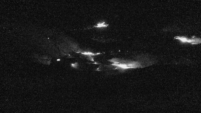 Webcam The Remarkables: Curvey basin