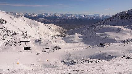 The Remarkables: Curvey basin (theremarkables.co.nz)