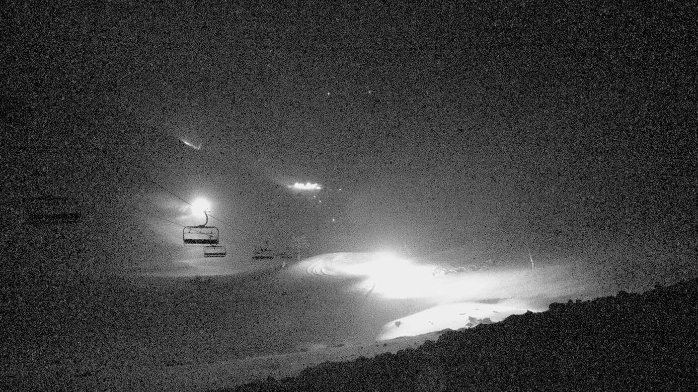 Webcam The Remarkables: Curvey basin